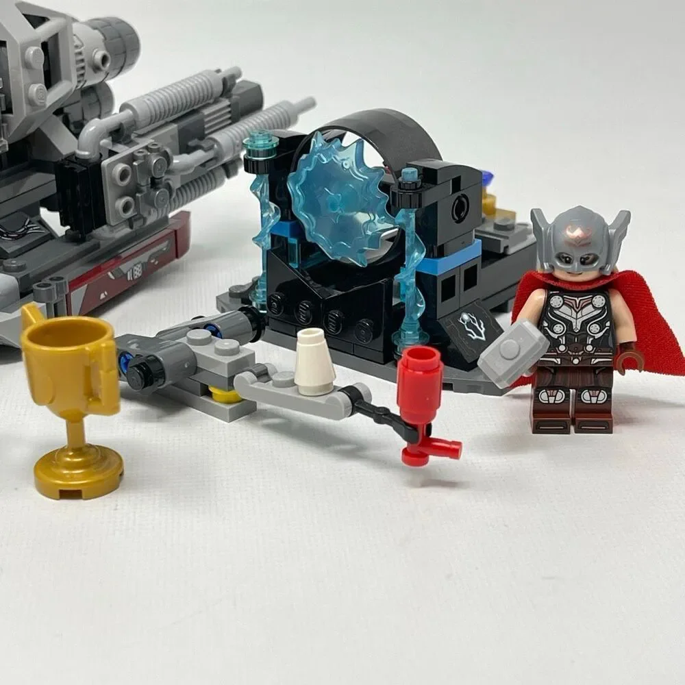 Lego 76109 Ant-Man Quantum Realm Explorers & 76102 Space Station Incomplete